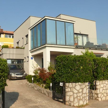 Apartment Branimir Omisalj Ngoại thất bức ảnh